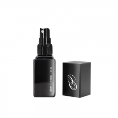 Luxury Black Square Cosmetic Spray Bottle , Plastic Fine Mist Spray Pump Bottle