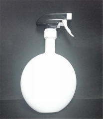 White Refillable Plastic Spray Bottle Round Bottle Body For Gardening